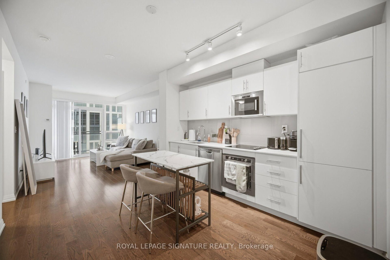 460 Adelaide Street E • #1801 • Toronto, ON photo 6