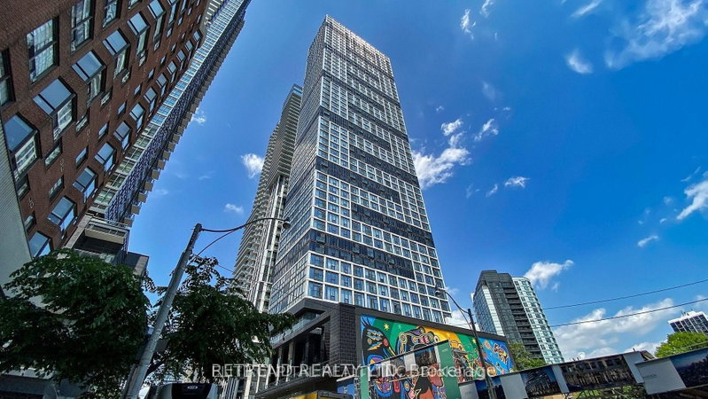 1201 - 181 Dundas Street