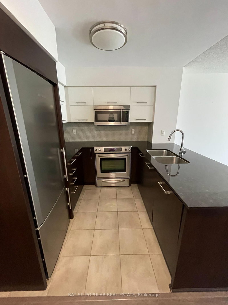 611 - 5162 Yonge Street