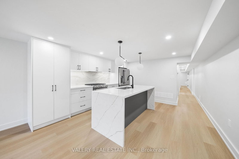 UNIT 1 - 84 Argyle Street