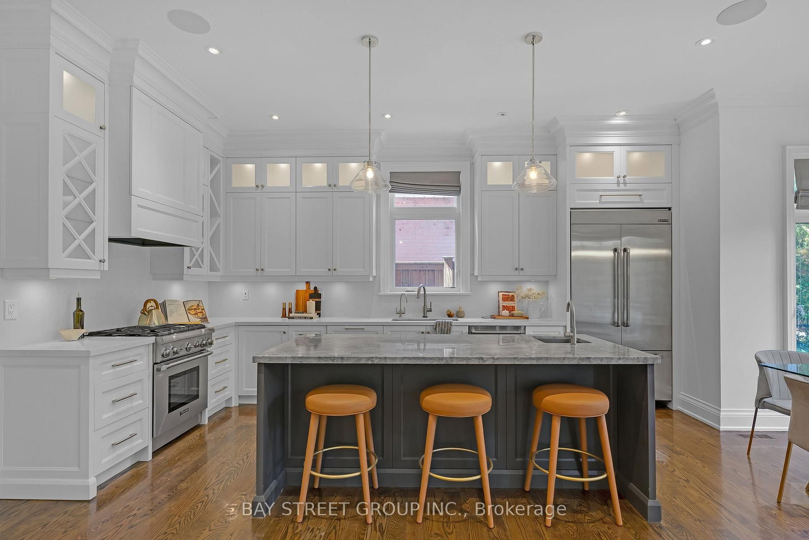 28 Carnwath Crescent • Toronto, ON photo 11