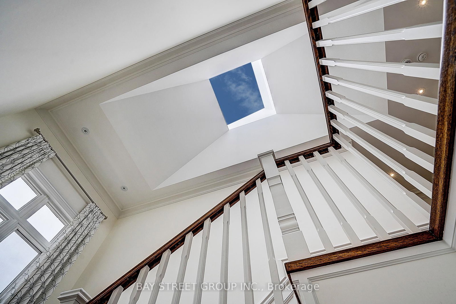 28 Carnwath Crescent • Toronto, ON photo 29