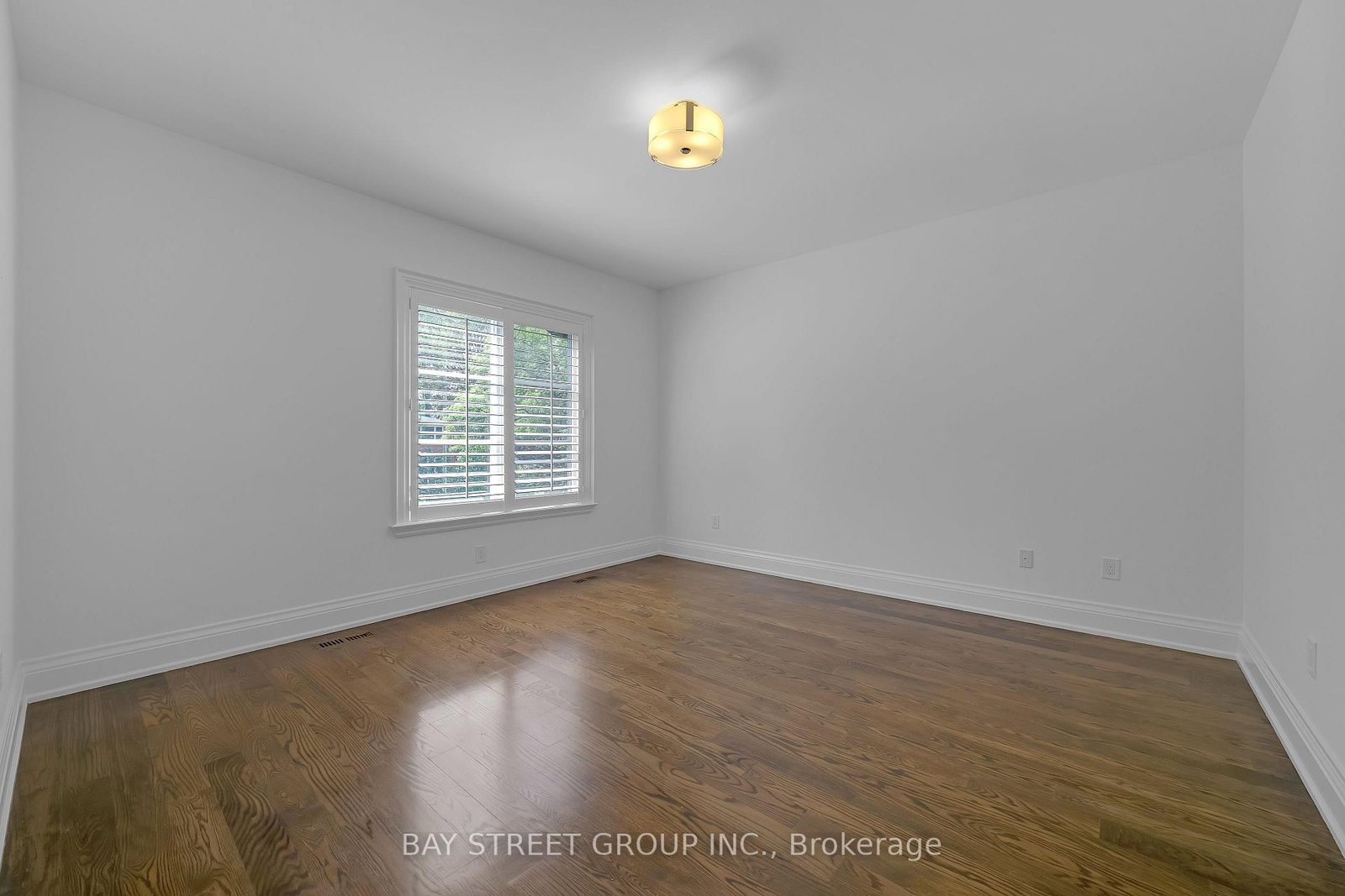 28 Carnwath Crescent • Toronto, ON photo 33