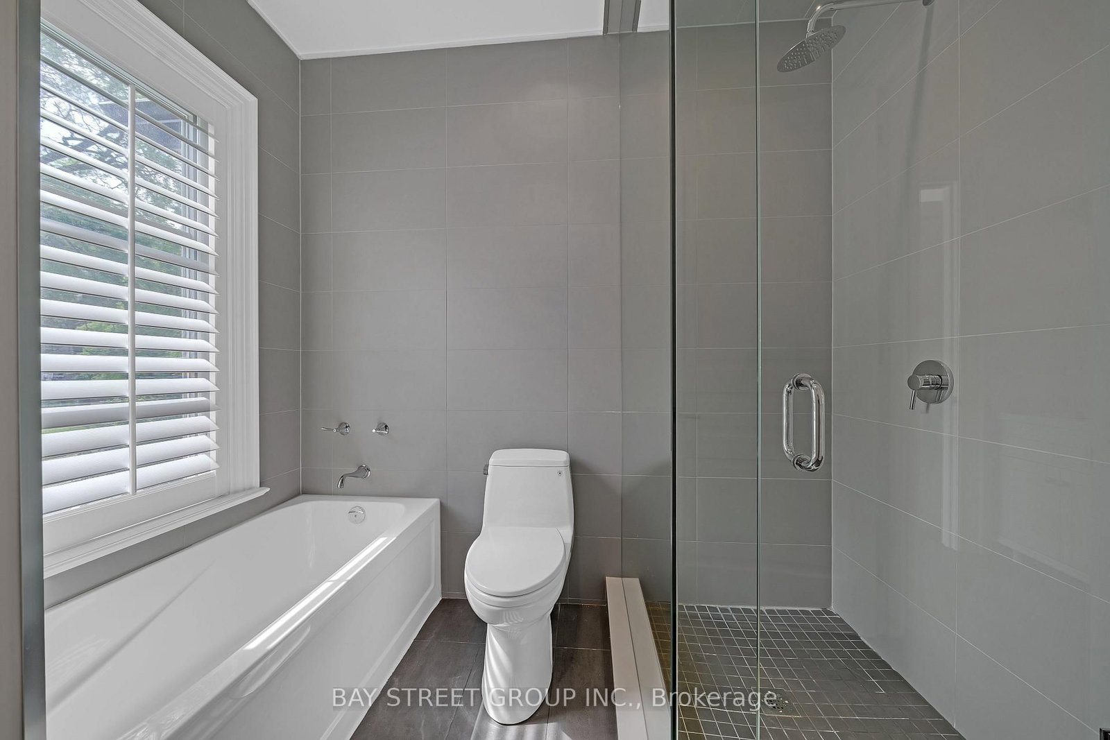 28 Carnwath Crescent • Toronto, ON photo 36