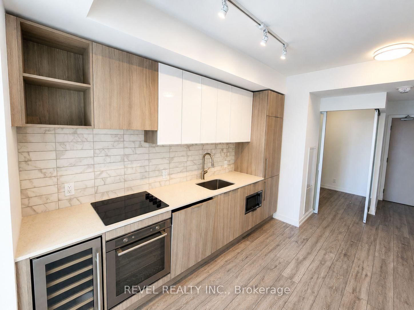 Condo for lease at 1601-2020 Bathurst Street, Toronto, Ontario, M5P 0A6 - Humewood-Cedarvale - MLS: C13734816