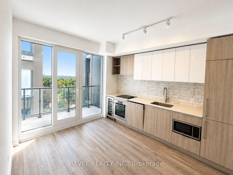 1601 - 2020 Bathurst Street