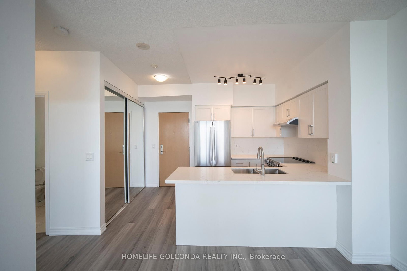 509 Beecroft Road • #1106 • Toronto, ON photo 6