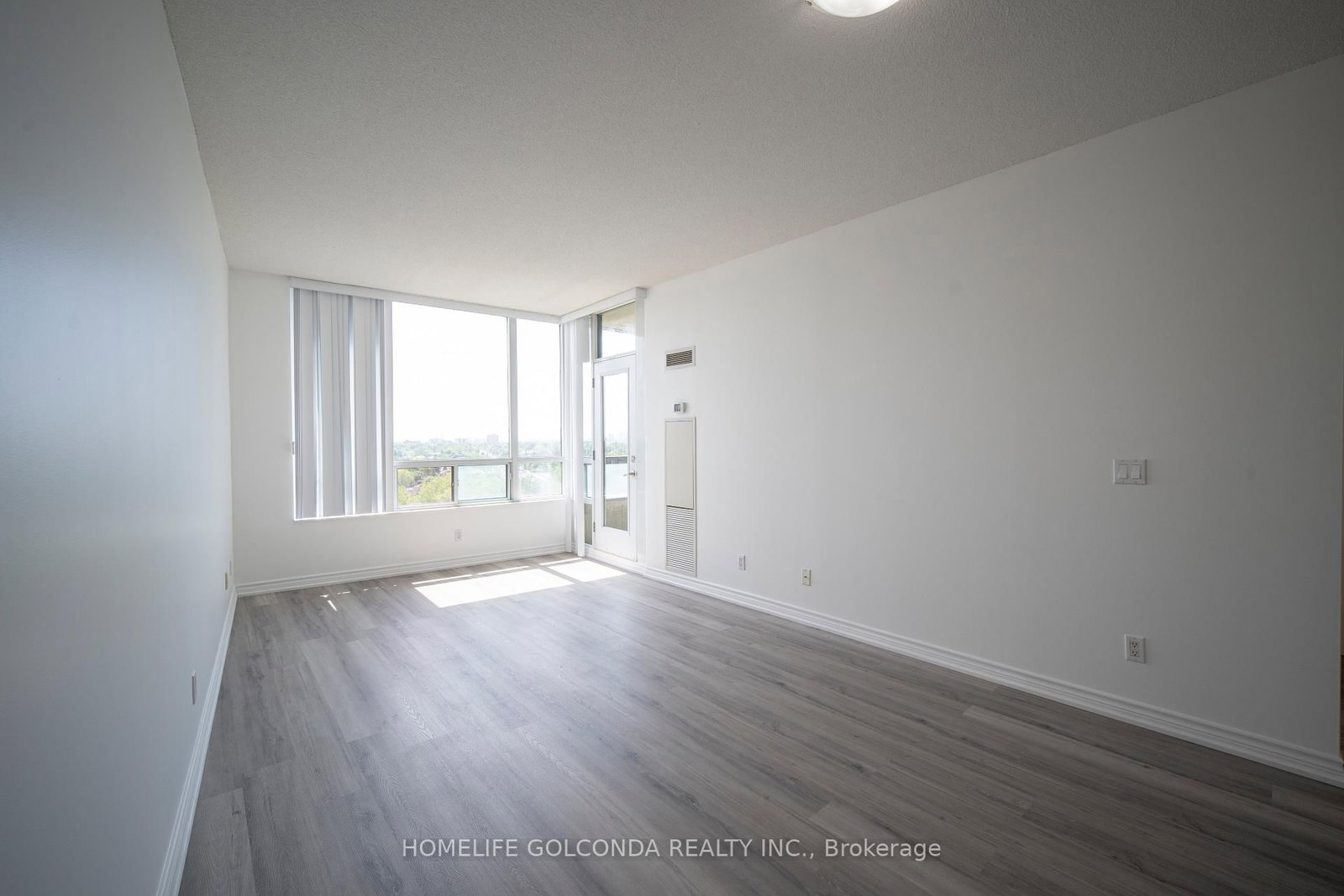 509 Beecroft Road • #1106 • Toronto, ON photo 8