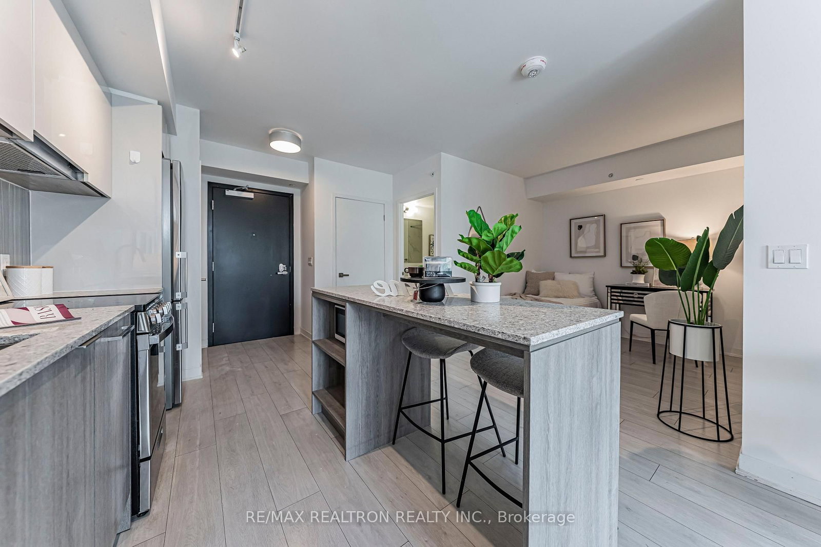 31 Tippett Road • #230 • Toronto, ON photo 9