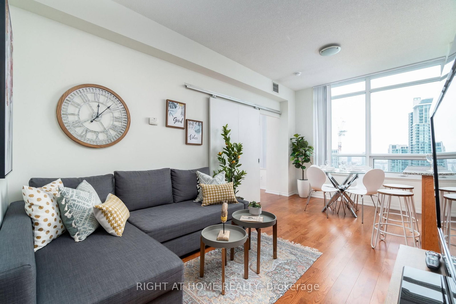 55 Bremner Boulevard • #3404 • Toronto, ON photo 1