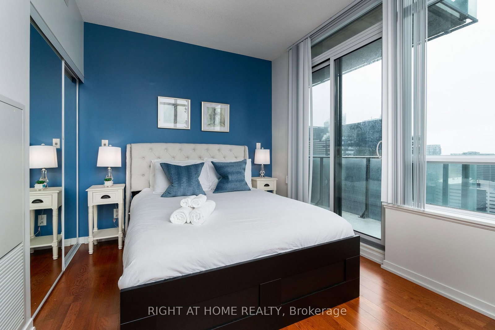 55 Bremner Boulevard • #3404 • Toronto, ON photo 11