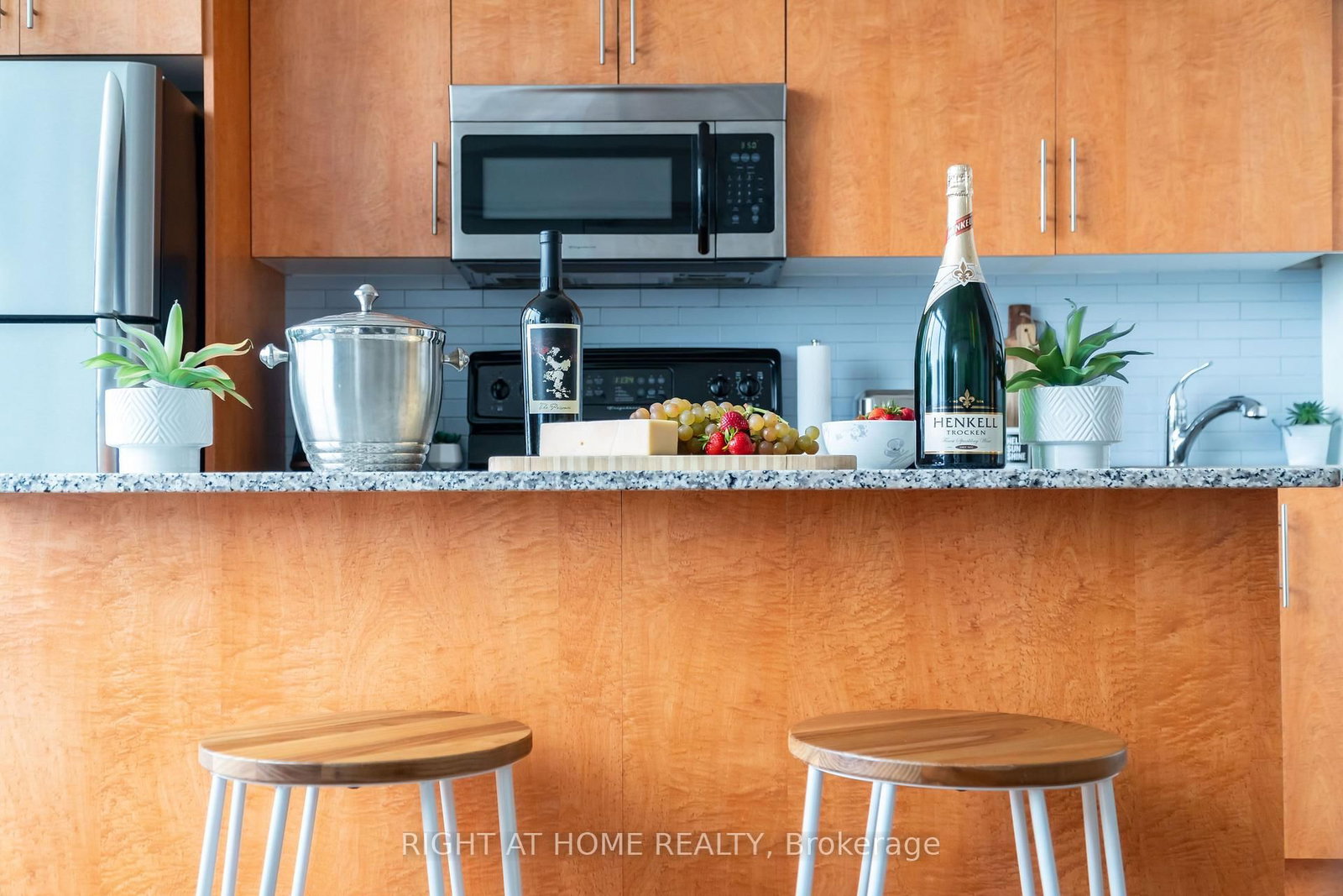 55 Bremner Boulevard • #3404 • Toronto, ON photo 17