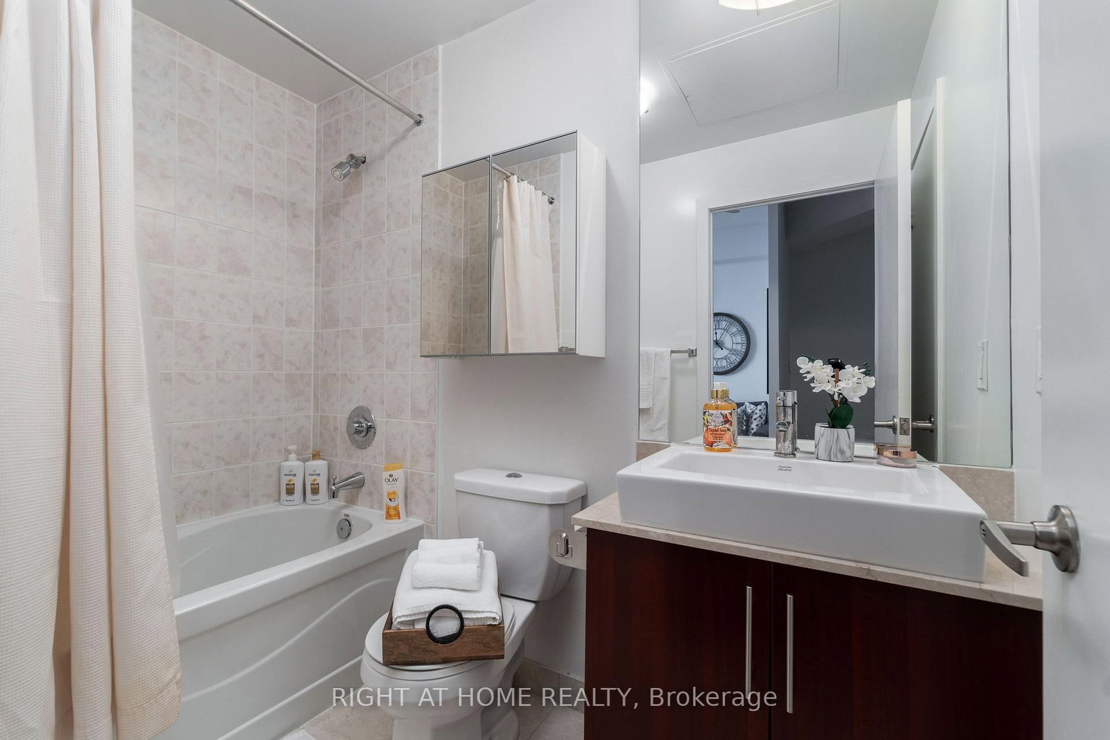 55 Bremner Boulevard • #3404 • Toronto, ON photo 21
