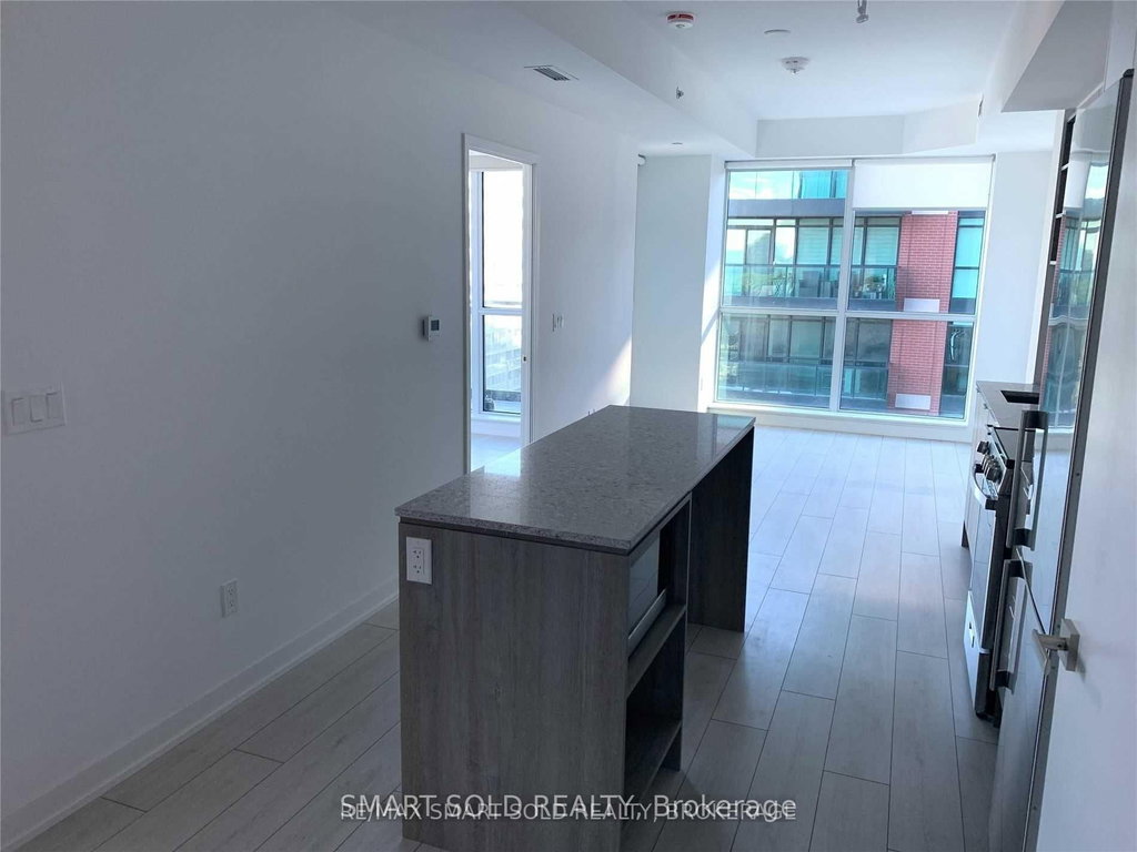 831 - 31 Tippett Road 4