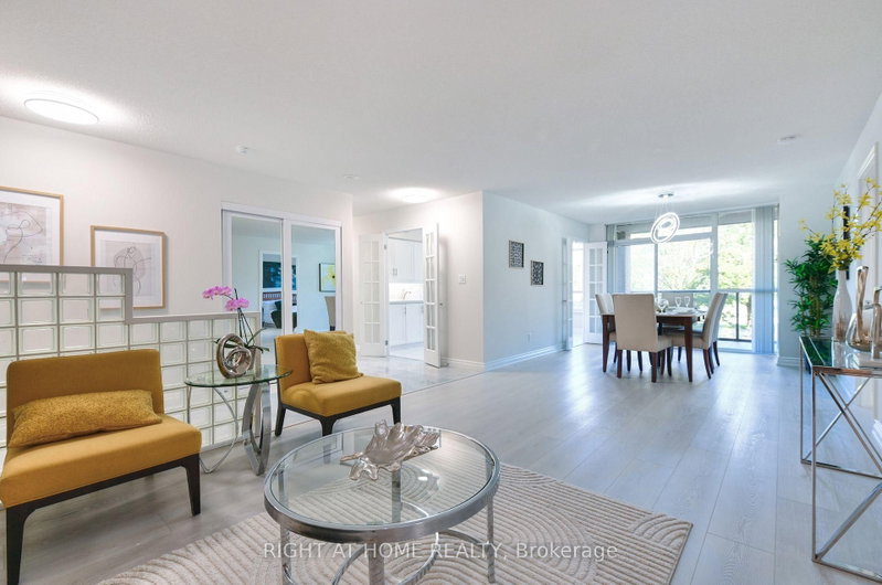3181 Bayview Avenue Unit 215