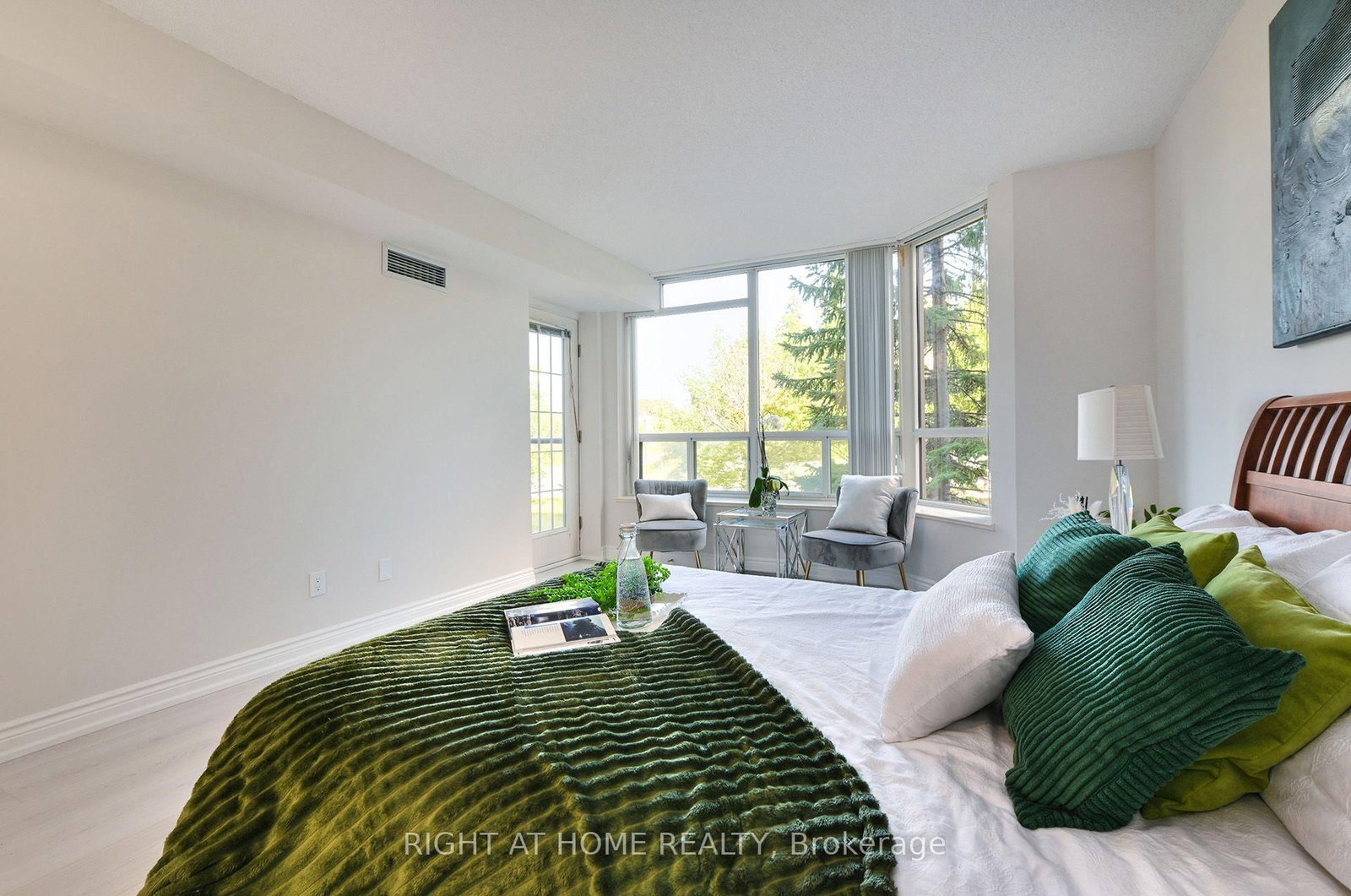 3181 Bayview Avenue • #215 • Toronto, ON photo 14