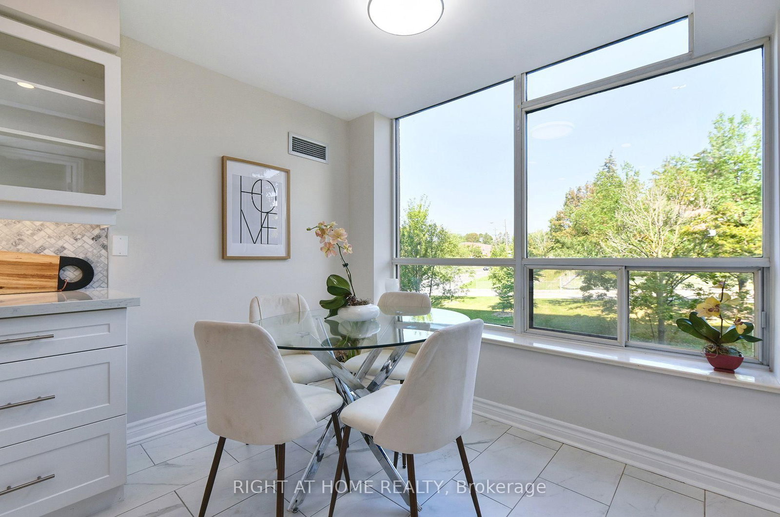 3181 Bayview Avenue • #215 • Toronto, ON photo 8