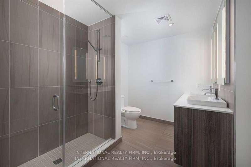 1703 - 480 FRONT Street W