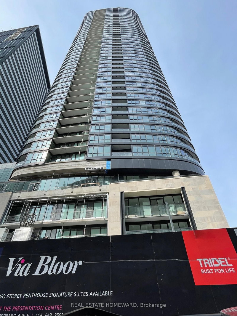 1118 - 585 BLOOR Street E