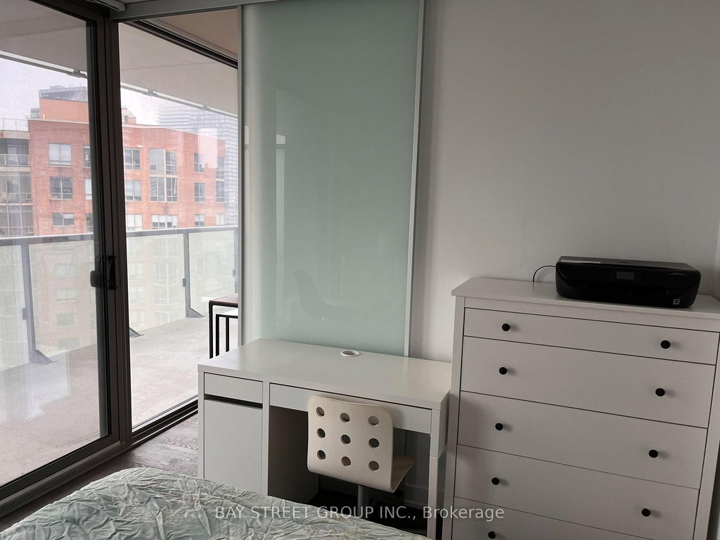 2510 - 57 St. Joseph Street 5