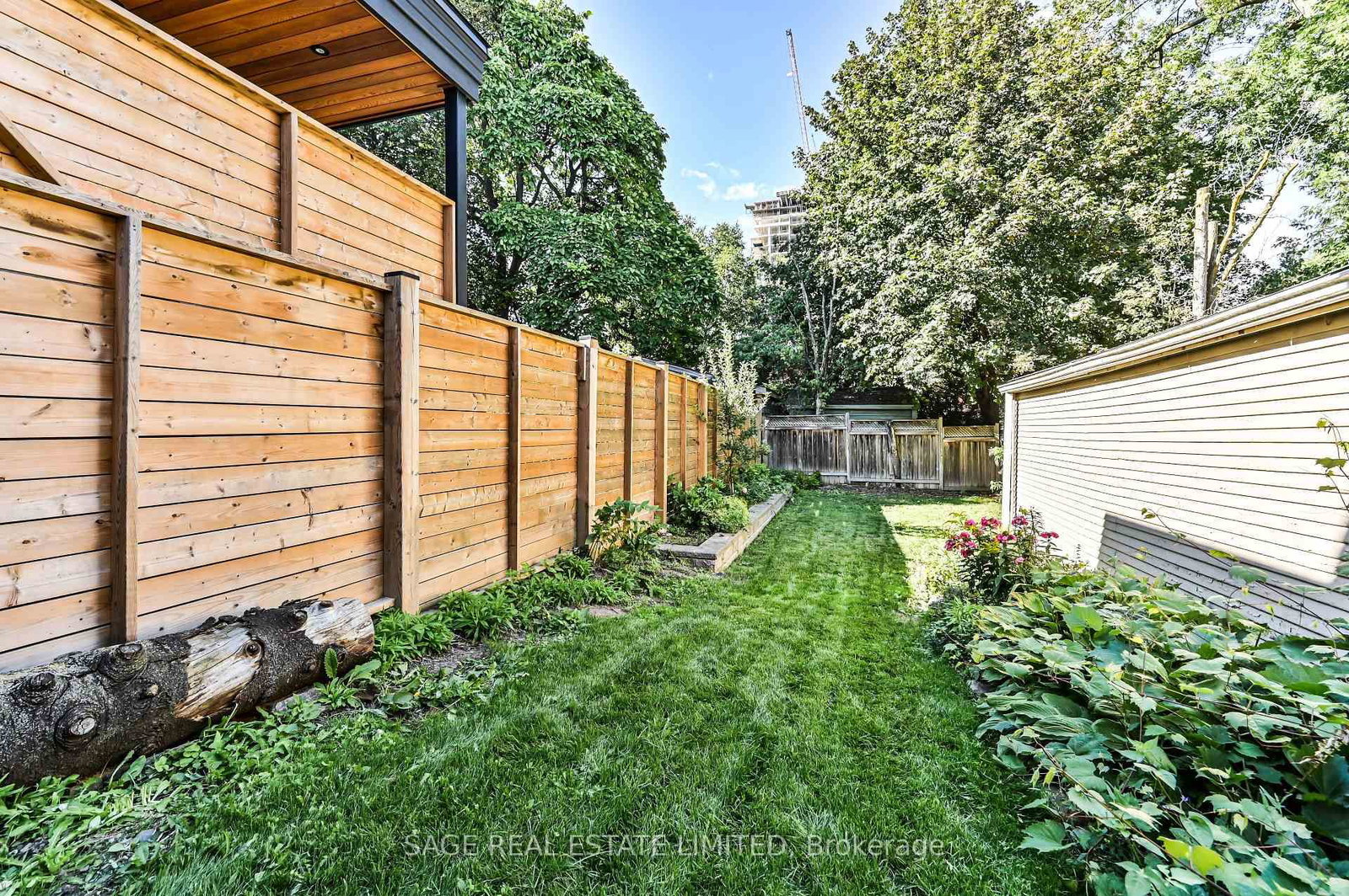 152 Manor Road E • Toronto, ON photo 25