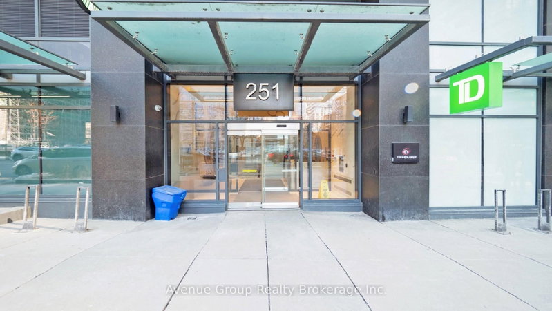 1412 - 251 Jarvis Street
