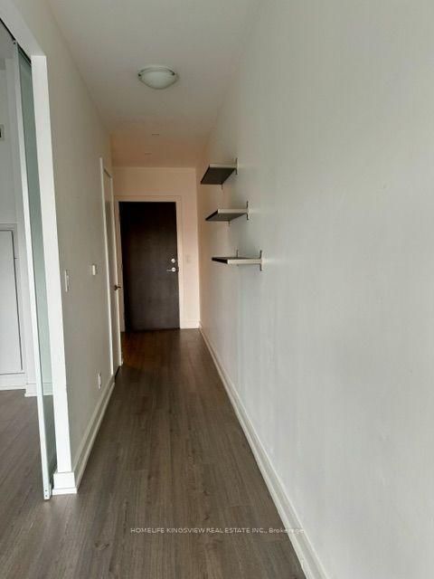 613 - 6 Parkwood Avenue 5