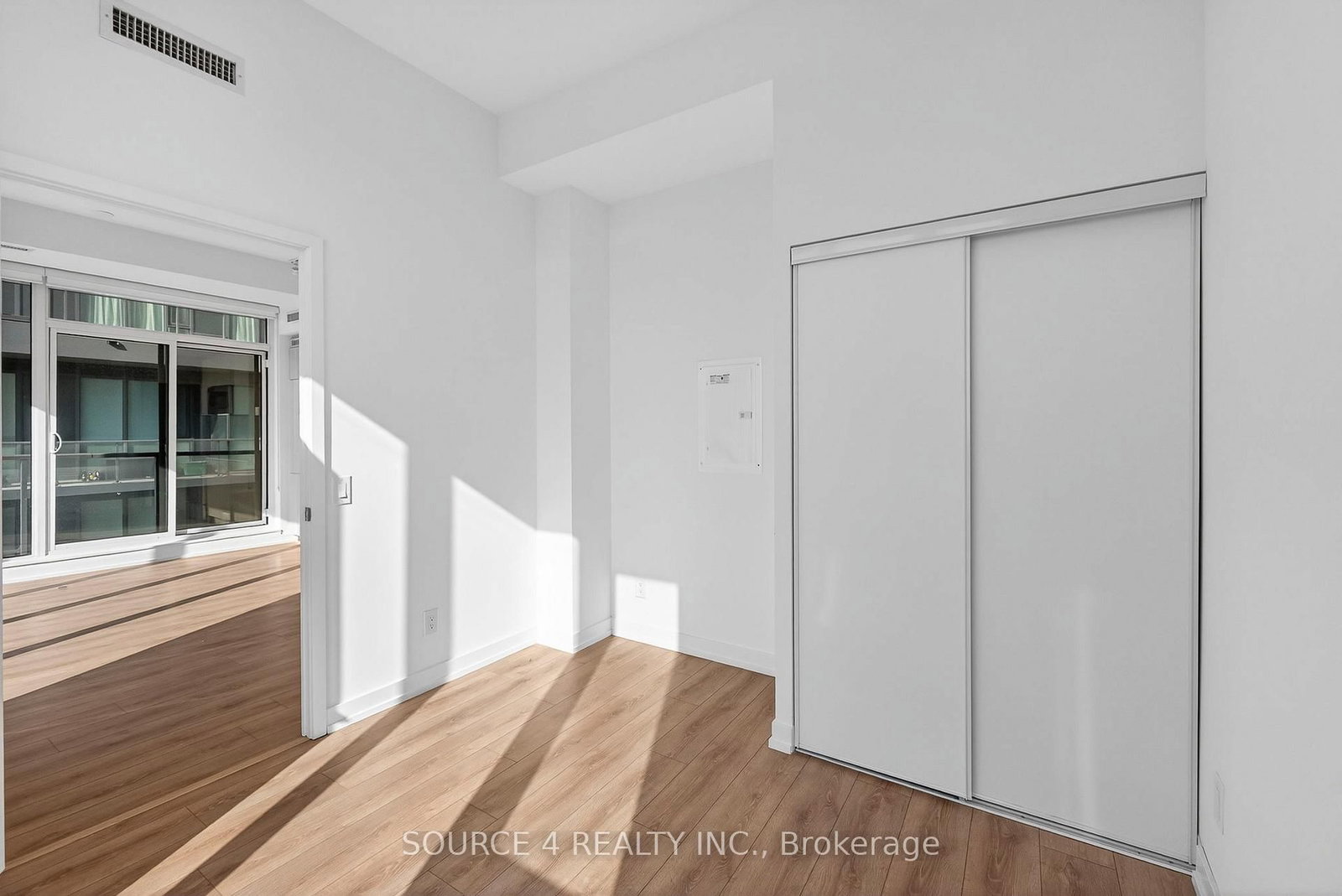 500 Dupont Street • #717 • Toronto, ON photo 17
