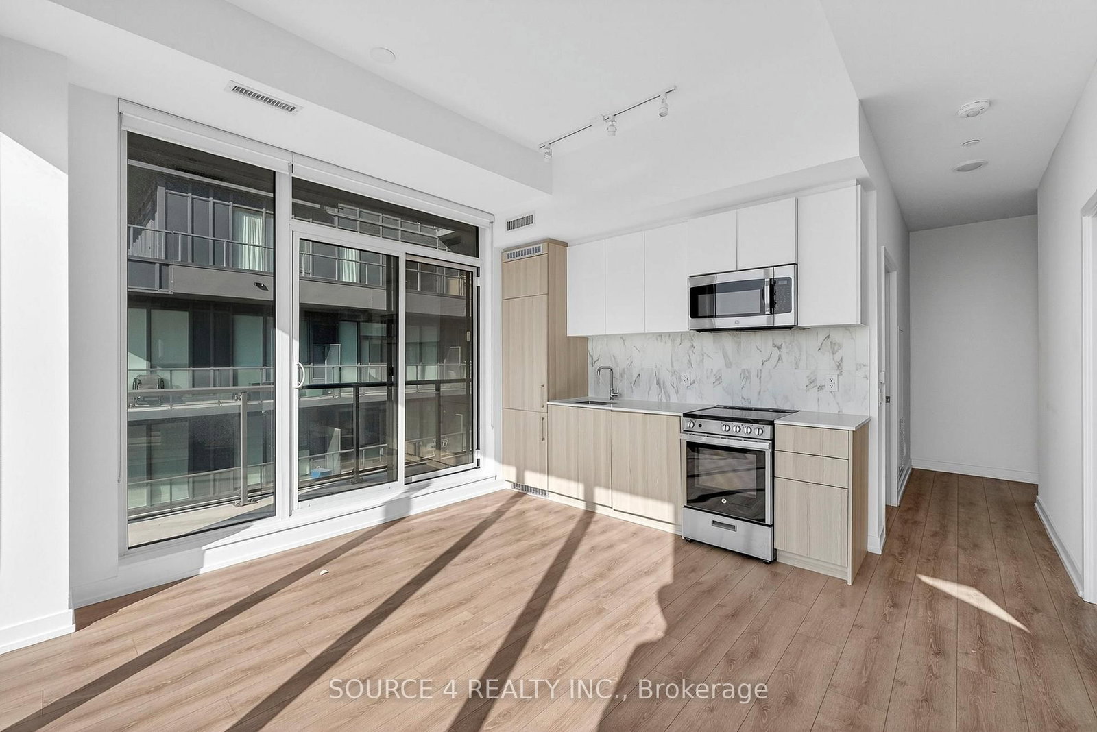 500 Dupont Street • #717 • Toronto, ON photo 8