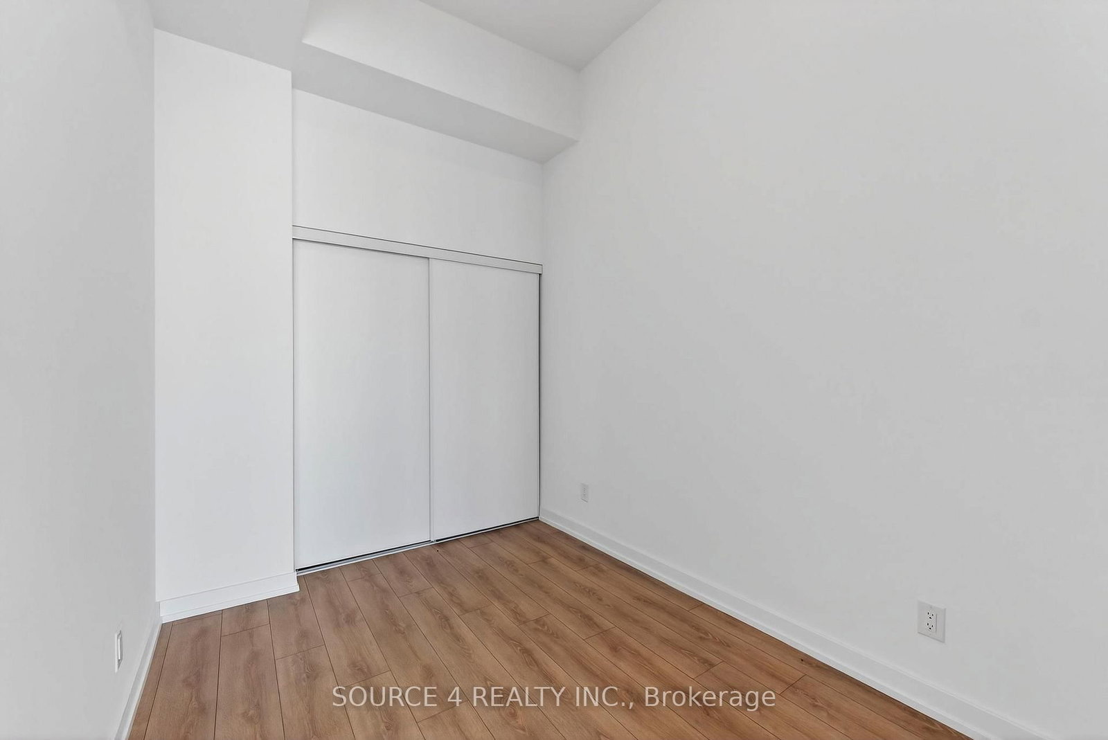 500 Dupont Street • #805 • Toronto, ON photo 15