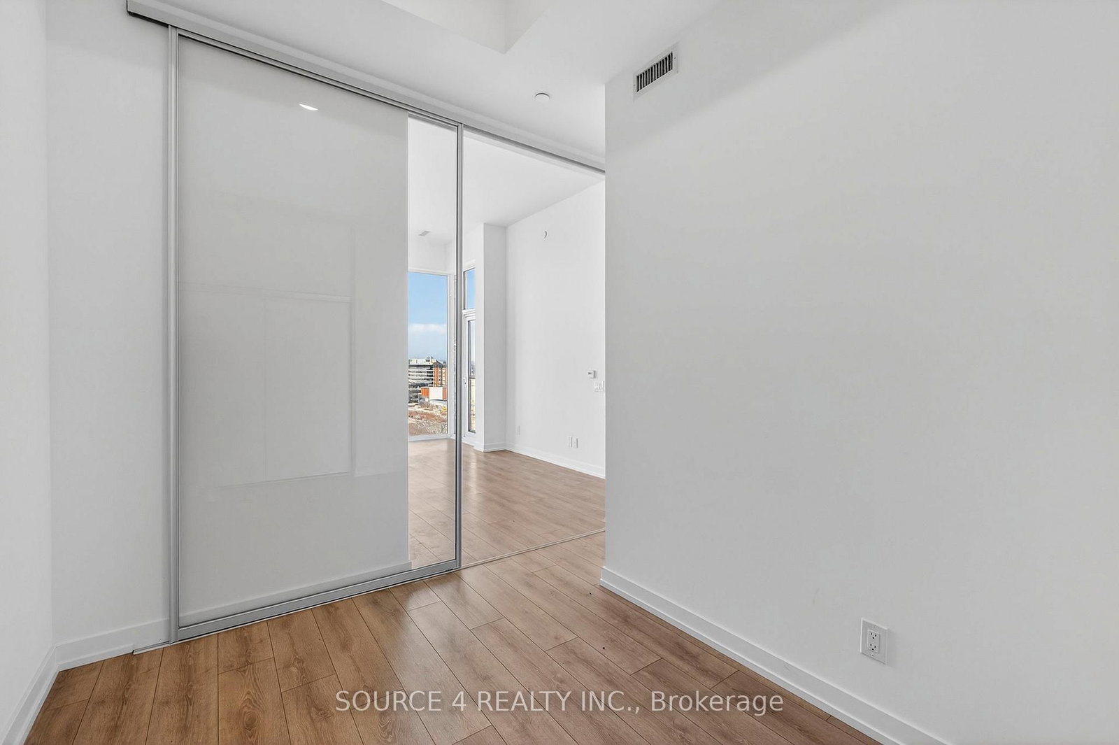 500 Dupont Street • #805 • Toronto, ON photo 16