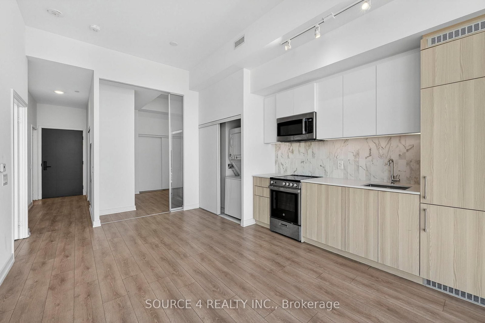 500 Dupont Street • #805 • Toronto, ON photo 8