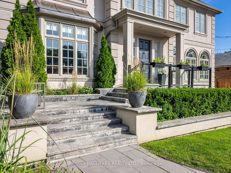 43 Prince Charles Drive