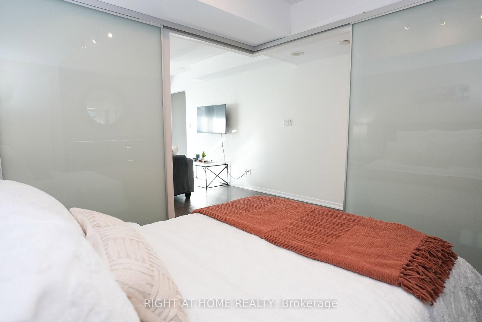 68 Abell Street • #938 • Toronto, ON photo 11