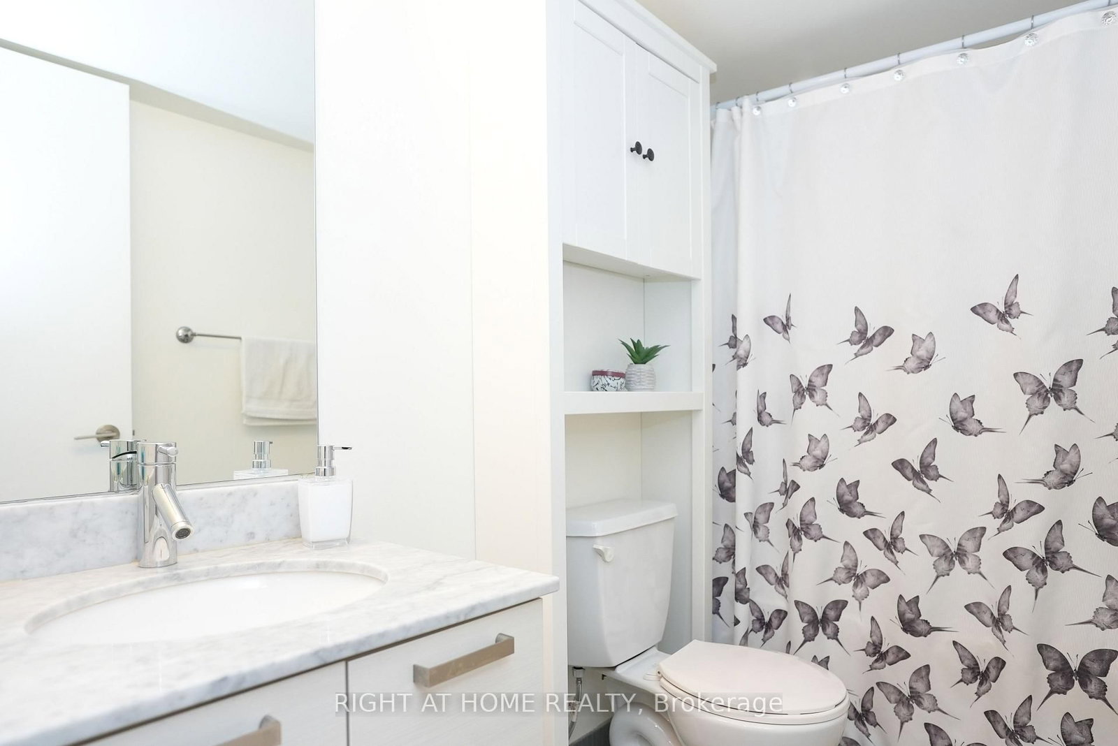 68 Abell Street • #938 • Toronto, ON photo 6