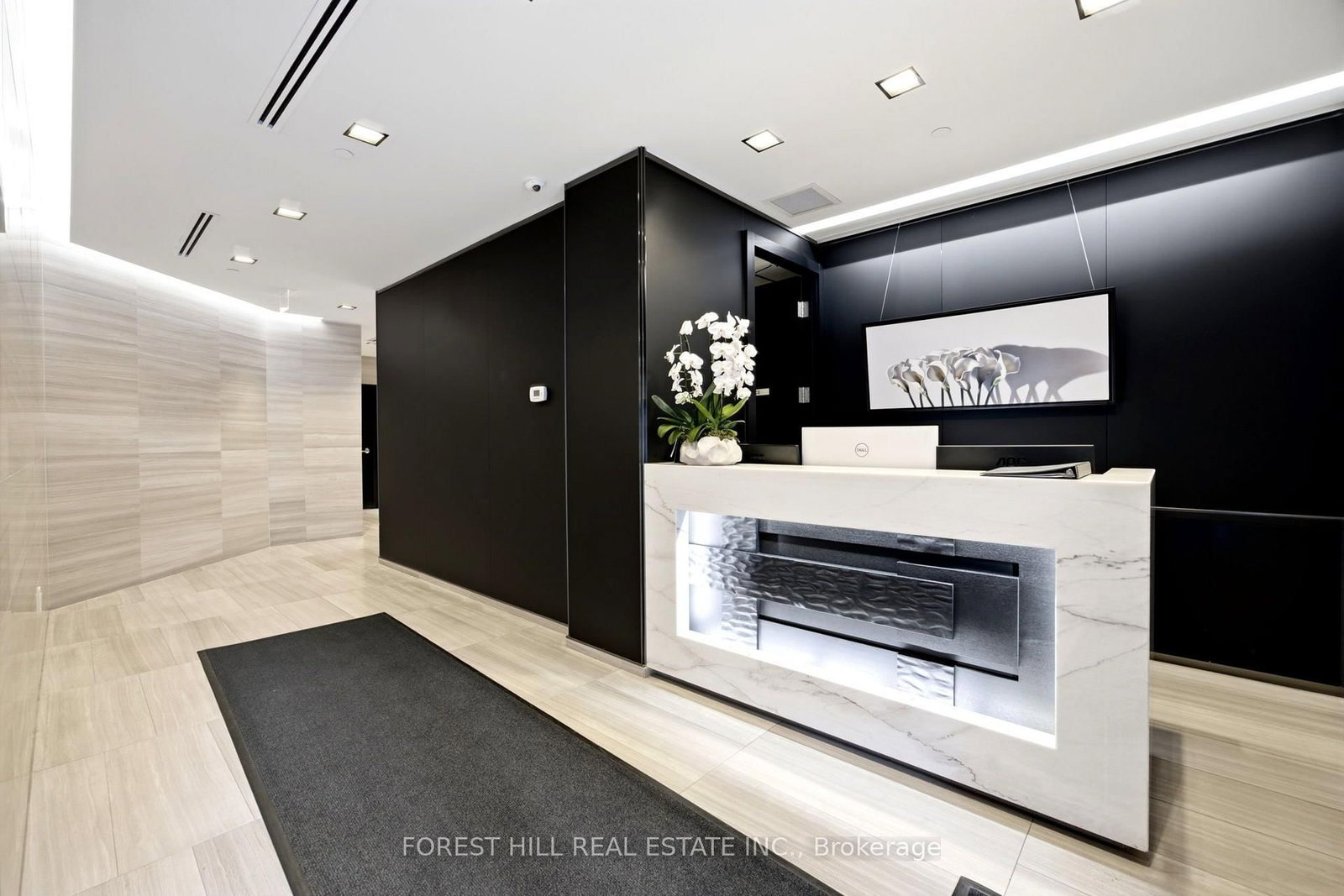 36 Hazelton Avenue • #4C • Toronto, ON photo 3