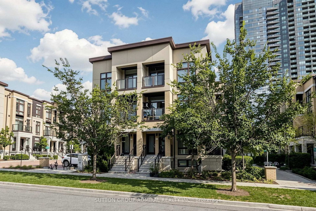 41 - 19 Eldora Avenue 4