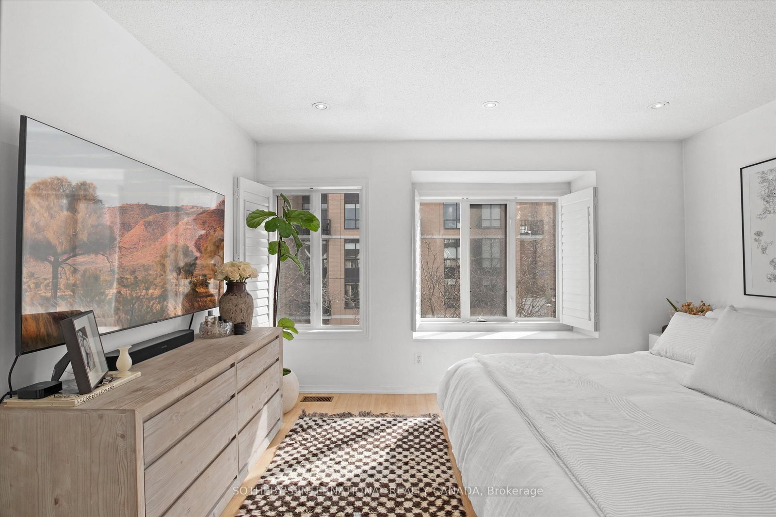 208 Niagara Street • #18 • Toronto, ON photo 15