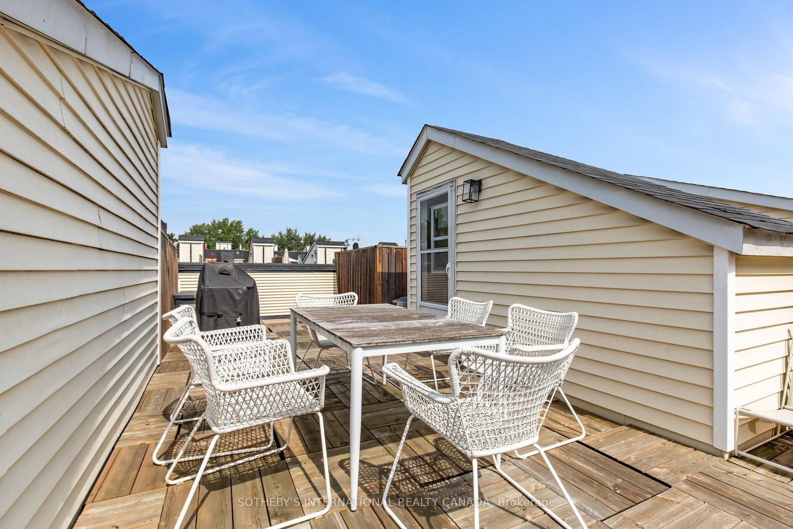 208 Niagara Street • #18 • Toronto, ON photo 25