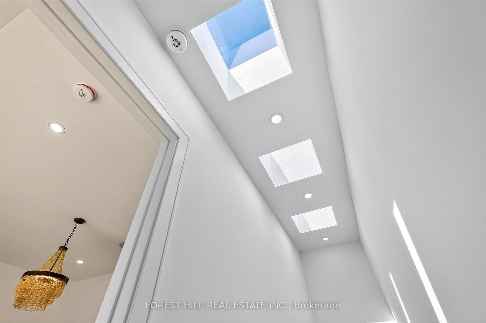 21 Foxley Street • Toronto, ON photo 25