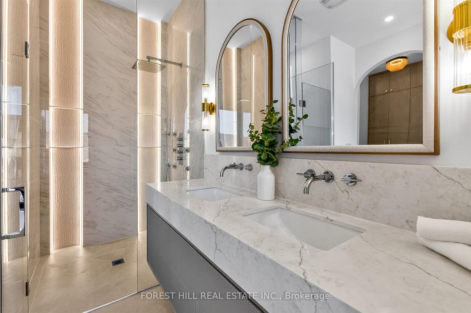 21 Foxley Street • Toronto, ON photo 29