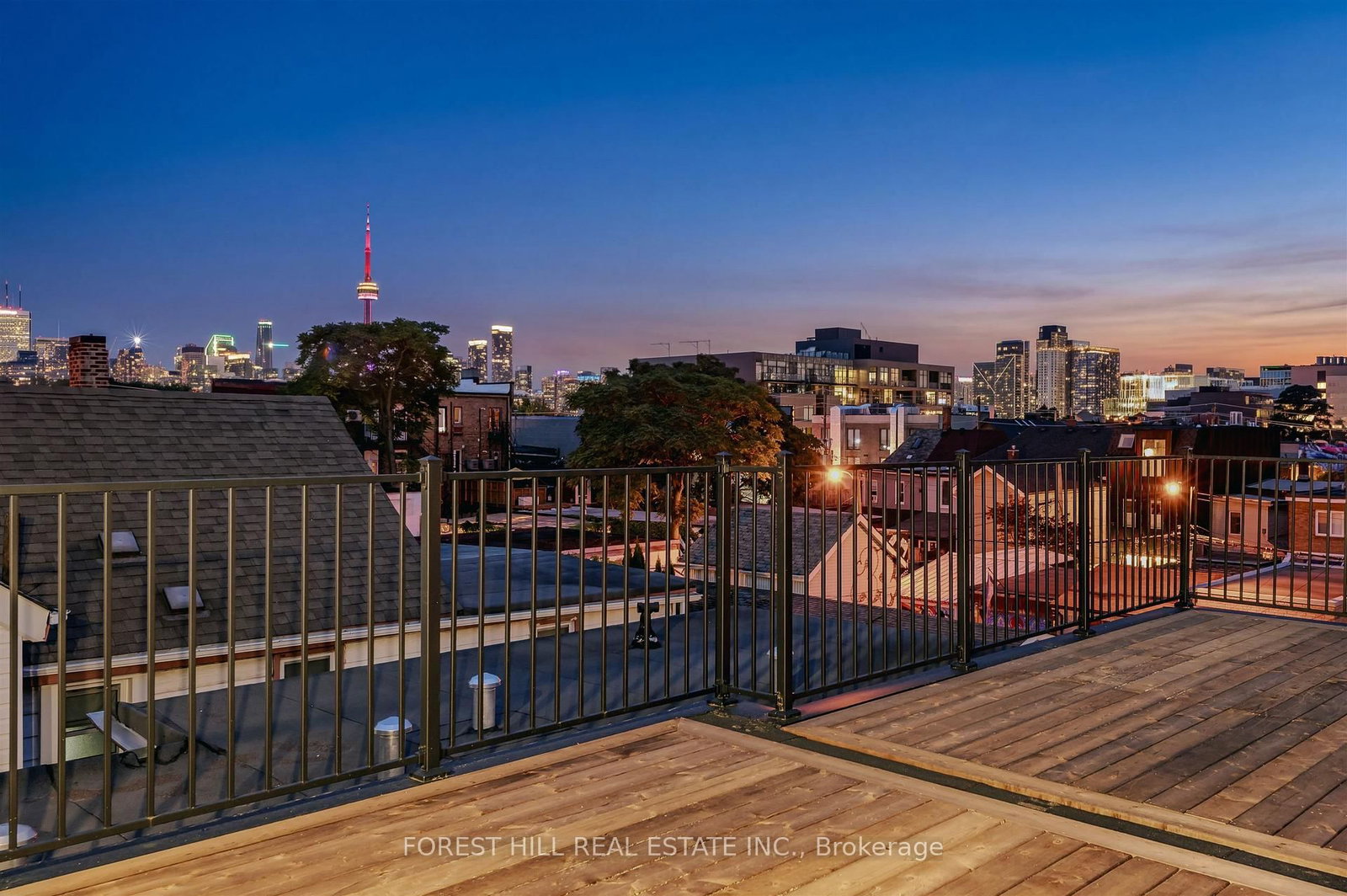 21 Foxley Street • Toronto, ON photo 36