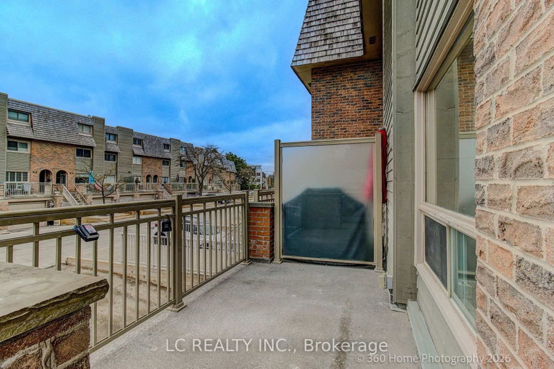 70 Dutch myrtle Way