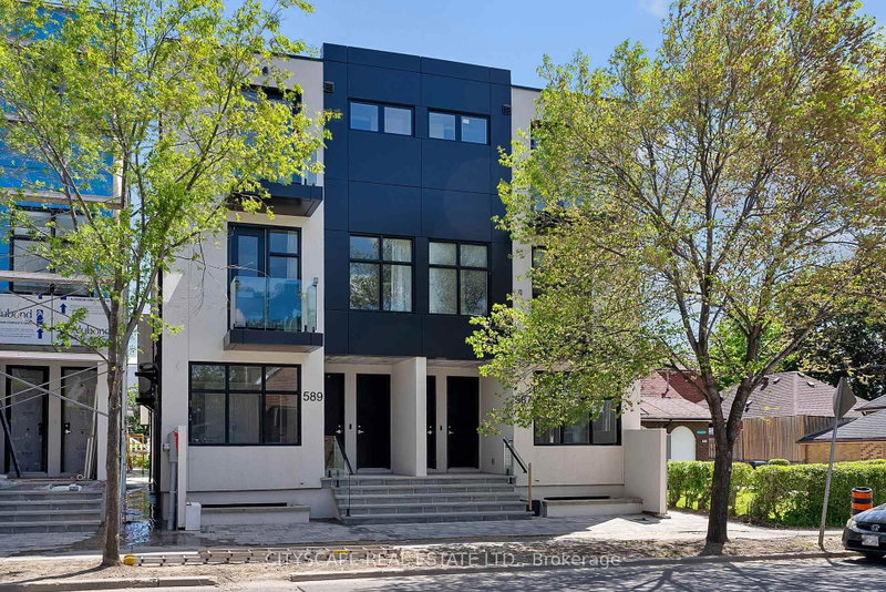 Upper #4 - 589 Oakwood Avenue