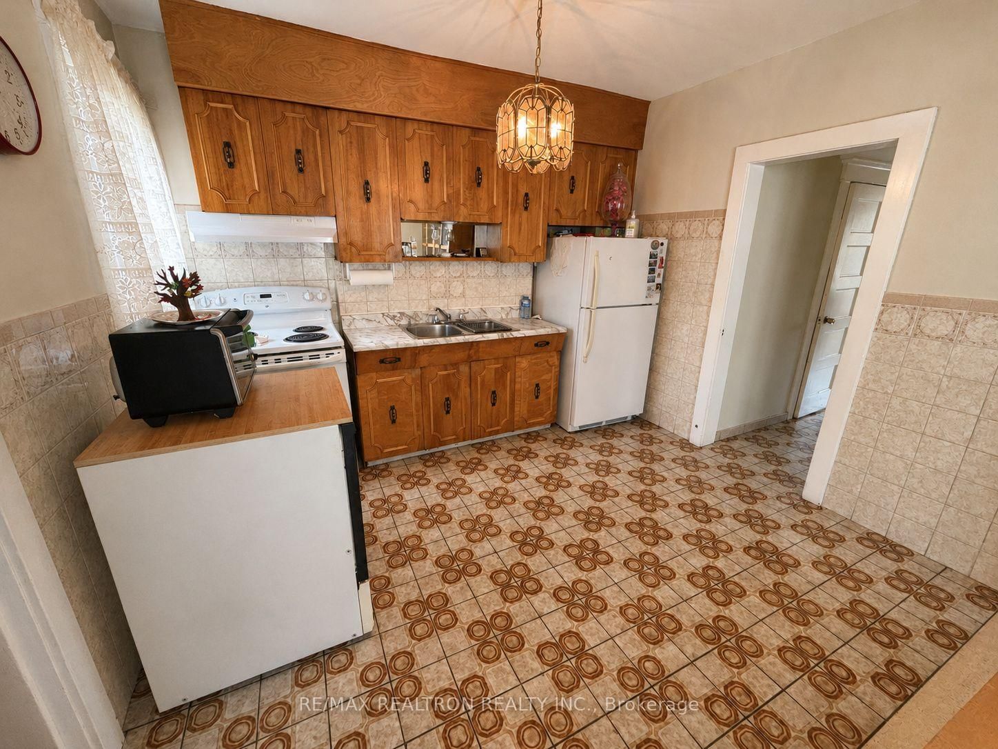 442 Northcliffe Boulevard • Toronto, ON photo 20