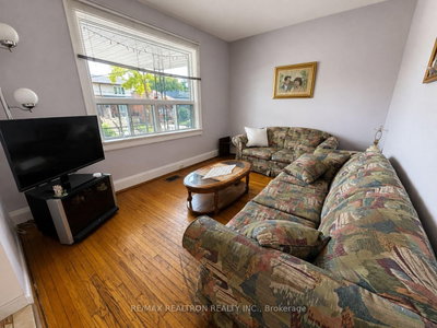442 Northcliffe Boulevard • Toronto, ON photo 8