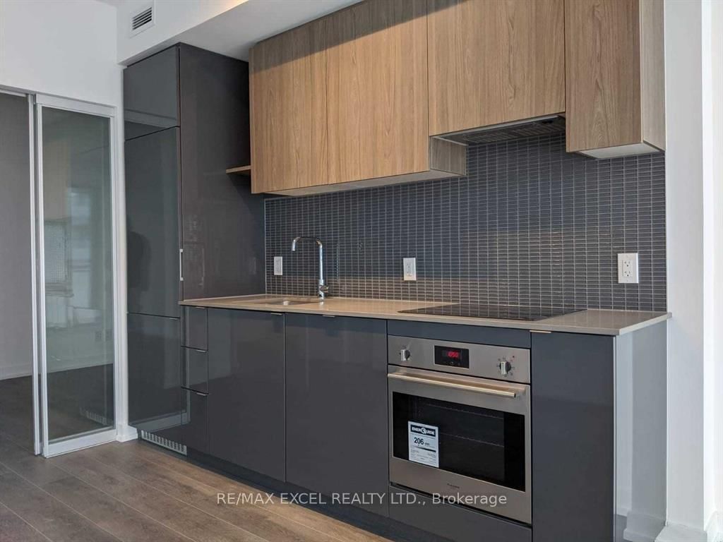 2706 - 161 Roehampton Avenue, Toronto 4