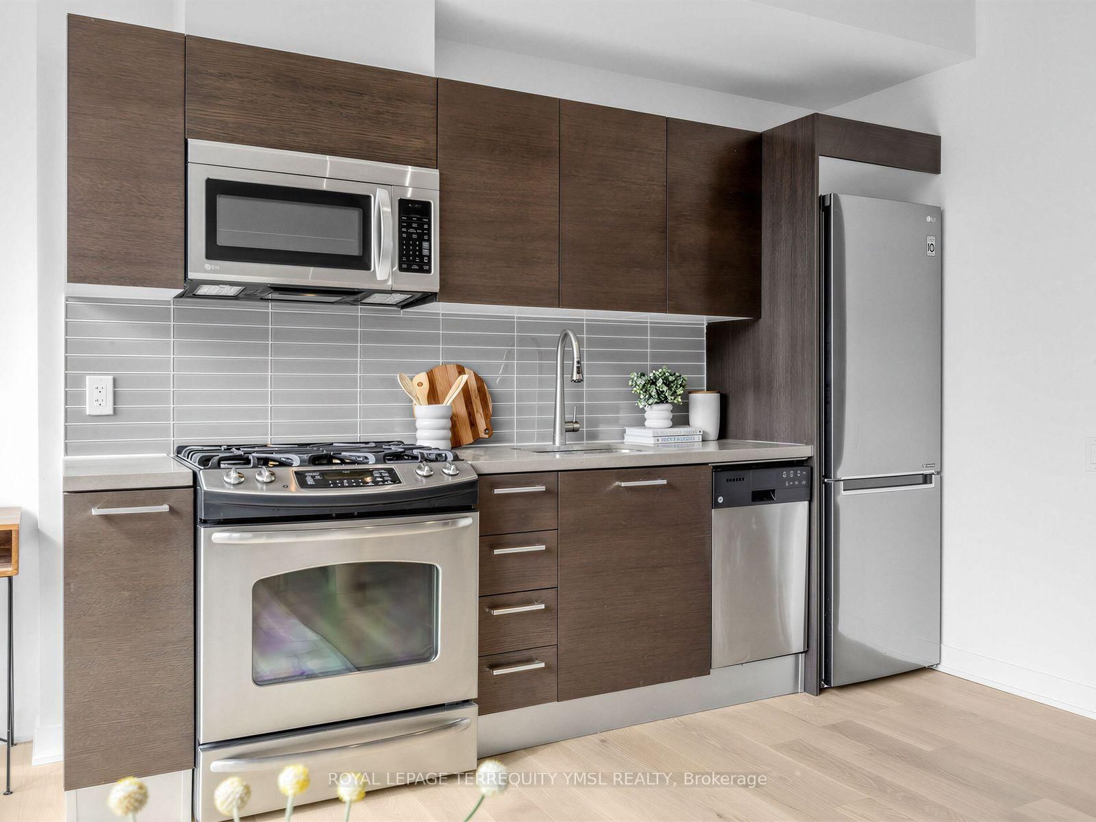 318 King Street E • #308 • Toronto, ON photo 11