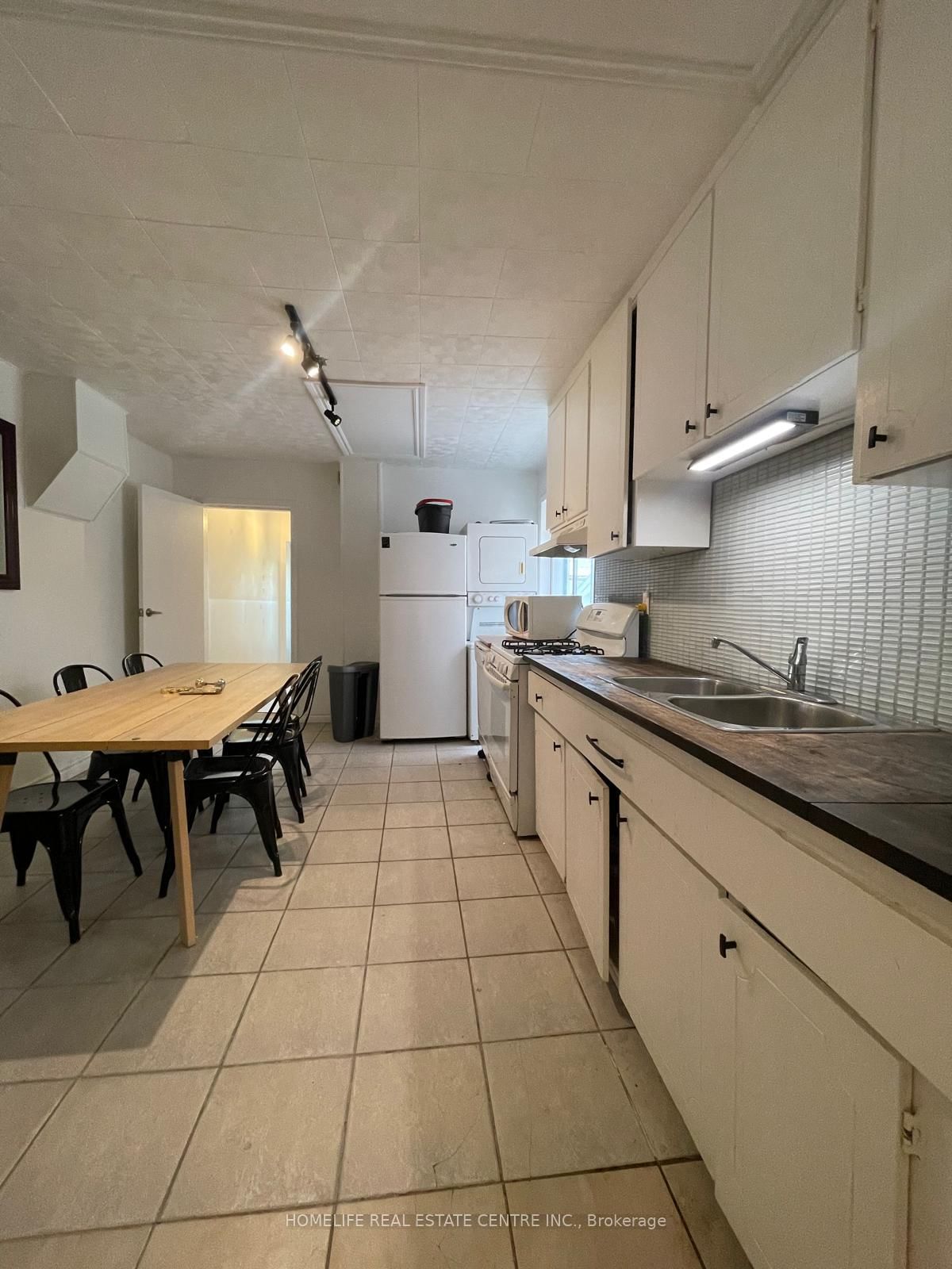 169 Gladstone Avenue • Toronto, ON photo 4
