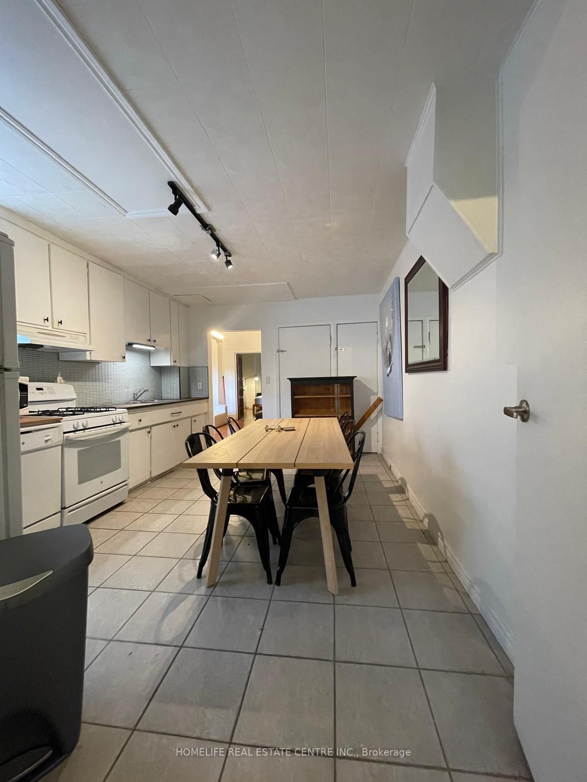 169 Gladstone Avenue • Toronto, ON photo 5